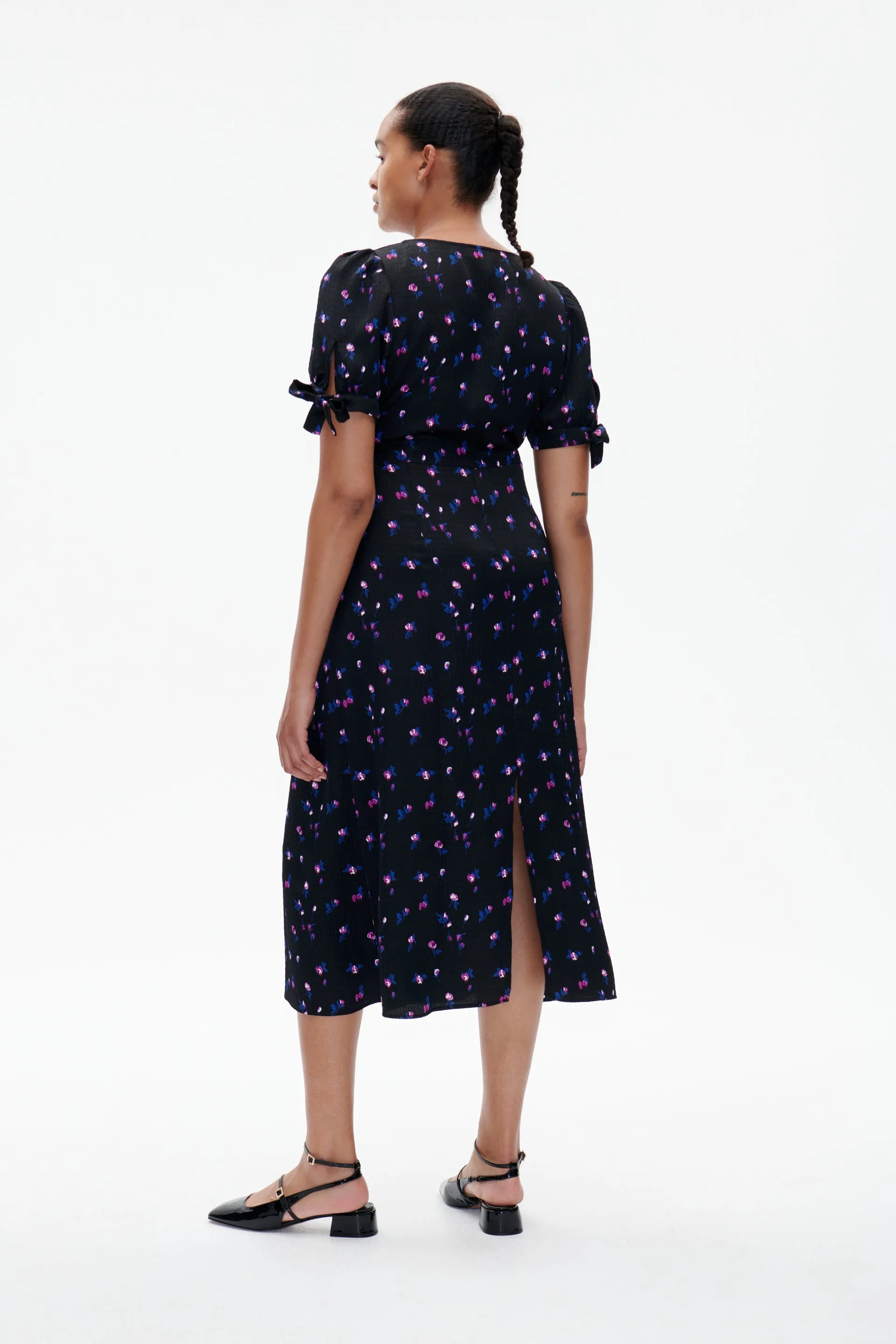 ASURA | Black Mini Rose
